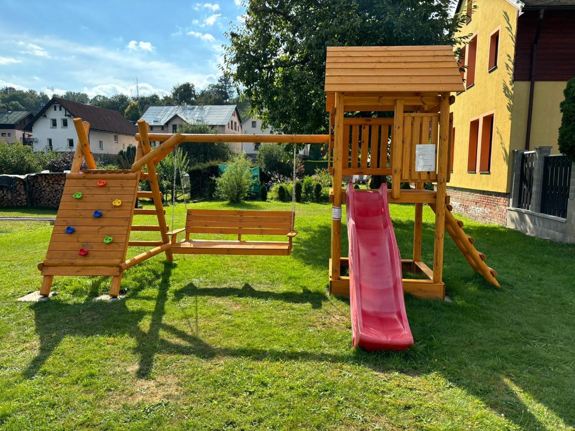 Vila Lumina Svoboda nad Úpou エクステリア 写真